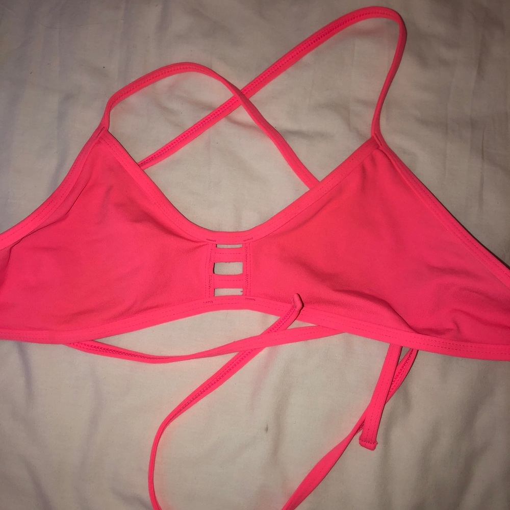 Jolyn bikini top